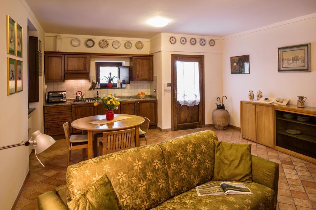 Villa Rosy Asyż Zewnętrze zdjęcie