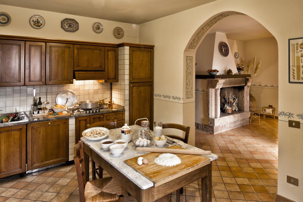 Villa Rosy Asyż Zewnętrze zdjęcie