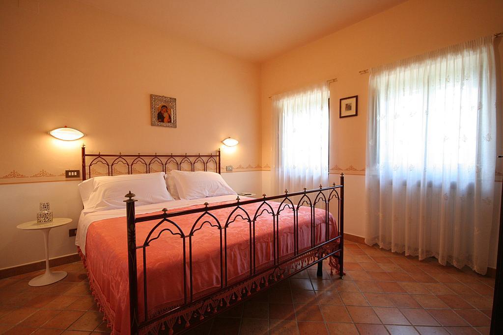Villa Rosy Asyż Zewnętrze zdjęcie